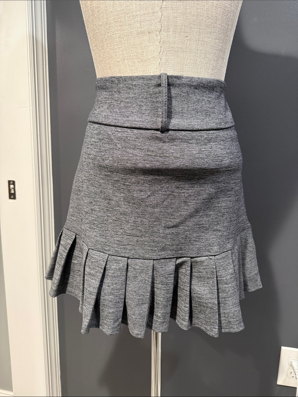 Heather Gray Pleated Hem Knit Skirt